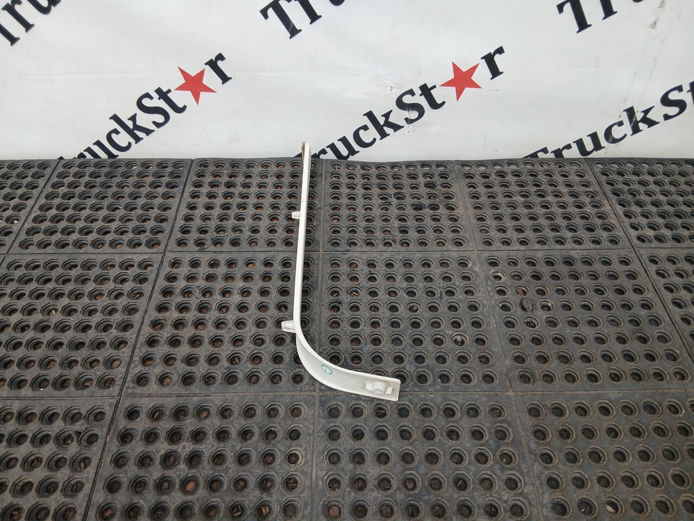 Накладка салона левая 2023г.