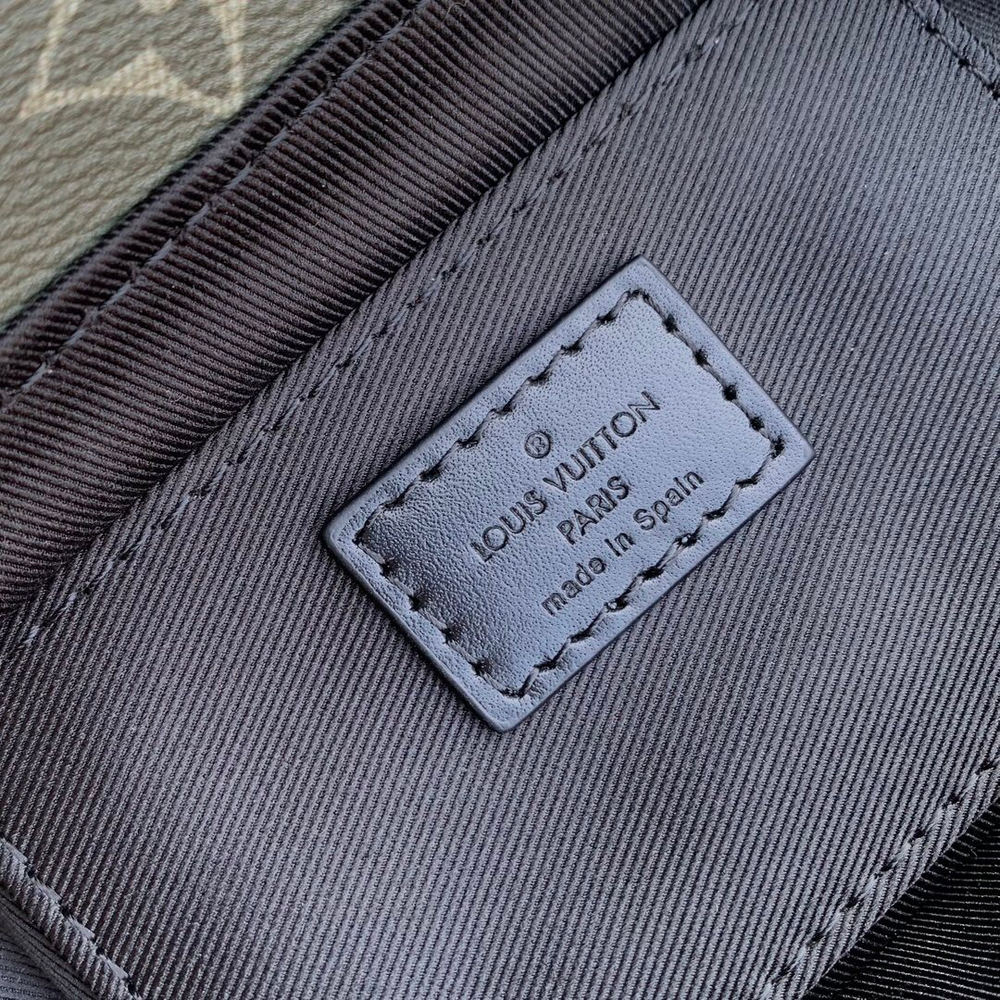 Louis Vuitton Pulse Wearable Wallet