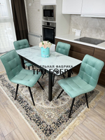 Стеклянный раздвижной стол "Итальянский мрамор" и стулья "ГУЧИ" тиффани