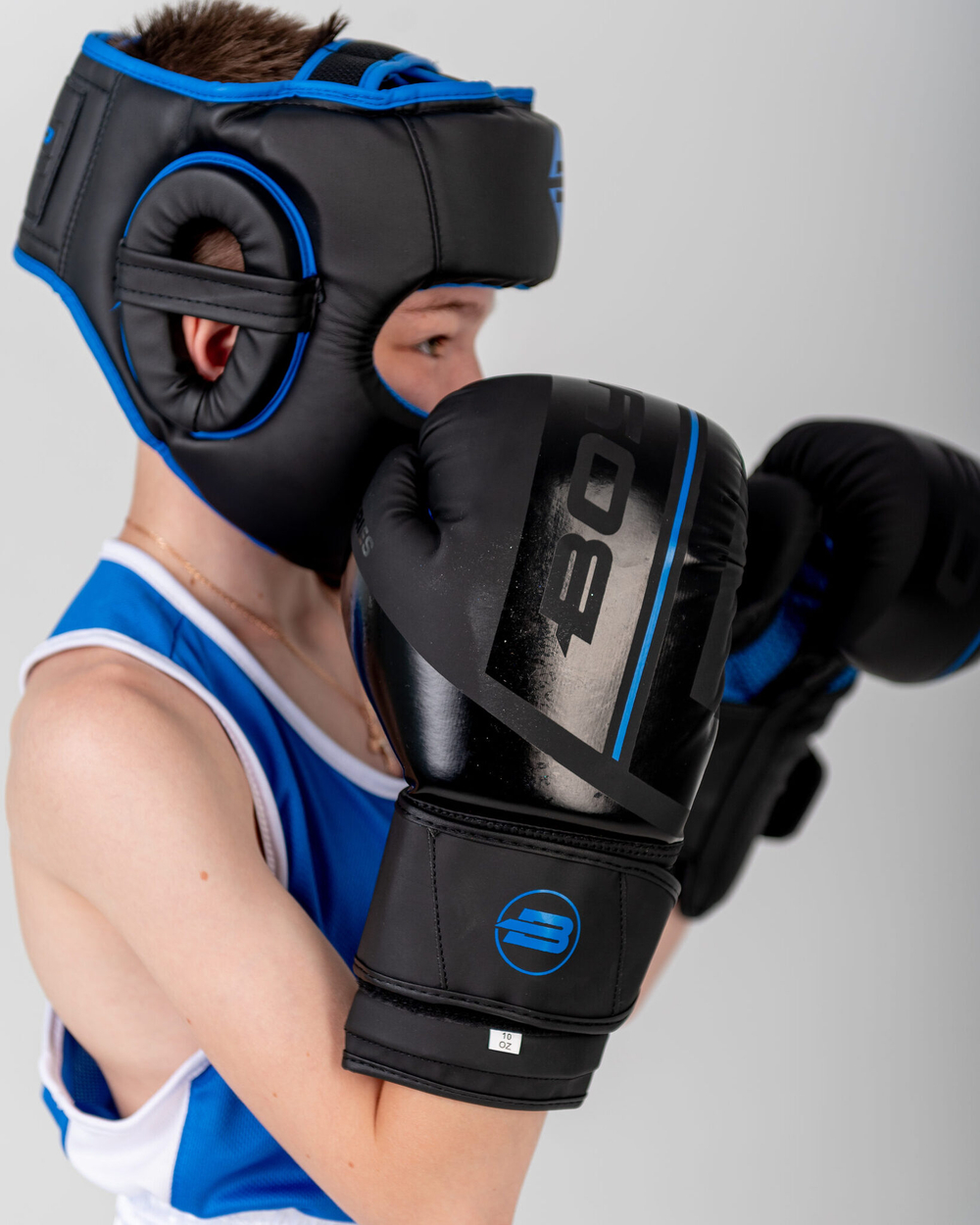 Боксерские перчатки BoyBo B-Series BBG400 Black