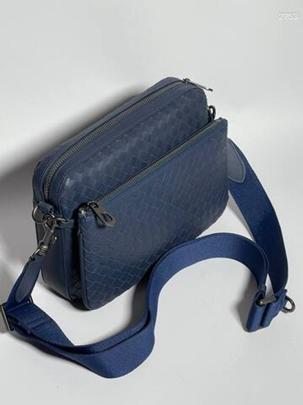 Сумка-мессенджер Bottega Veneta