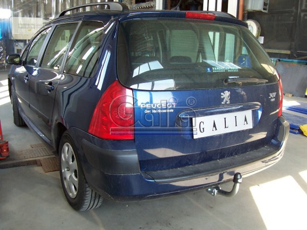 Фаркоп оцинкованный Galia P036A для Peugeot 307 универсал 2002-2008(паспорт и сертификат в комплекте)(без электрики)