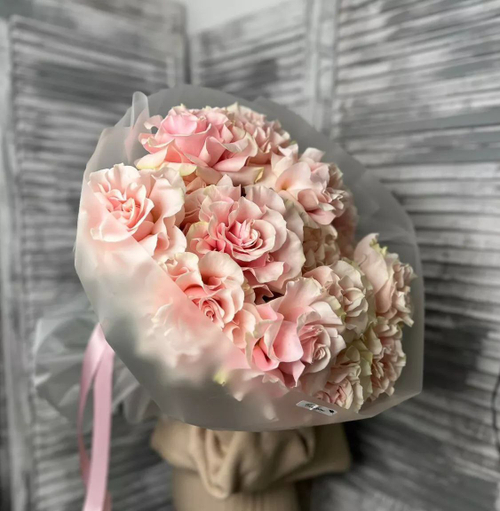 Букет розовые розы французские 15