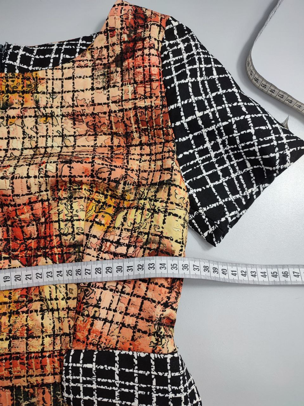 Платье пестрое 44 размер