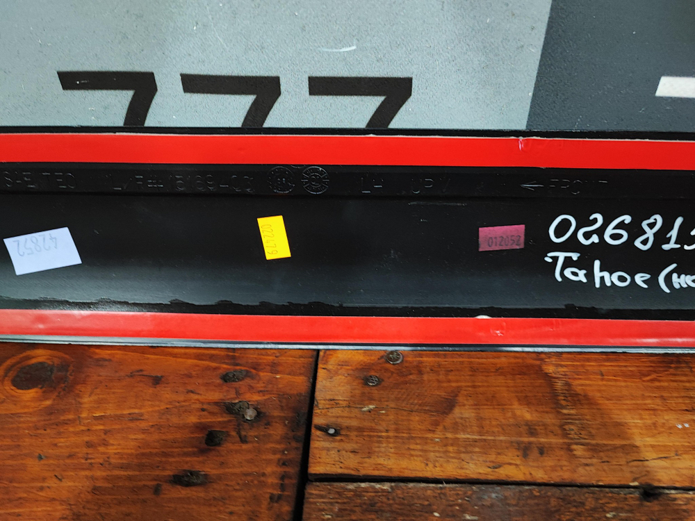 Накладка двери задней левой Chevrolet Tahoe 2 Новая Оригинал 88944485