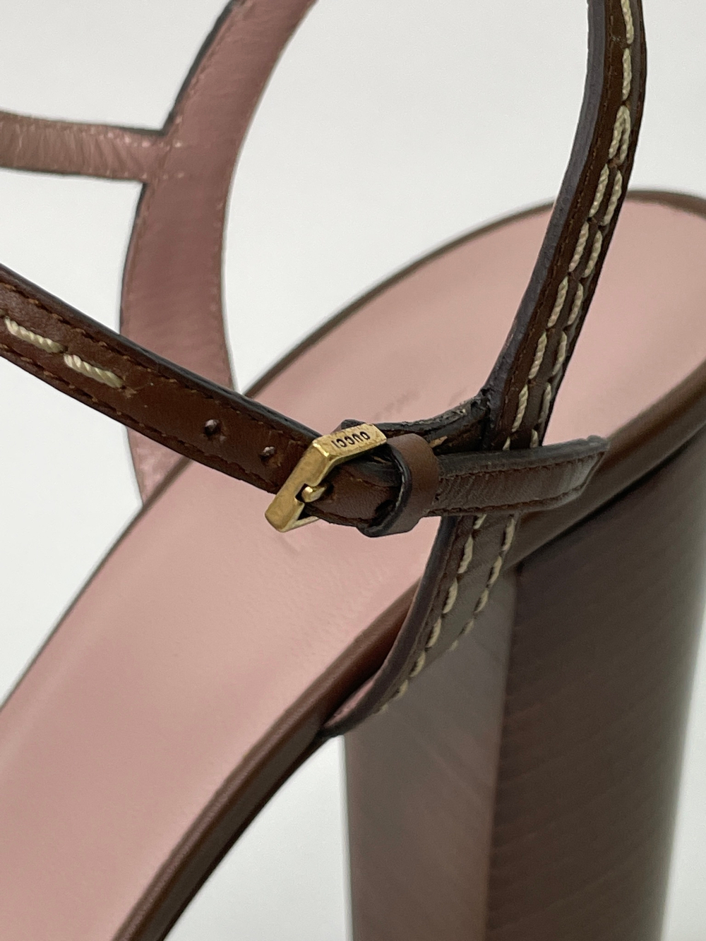 Босоножки Gucci