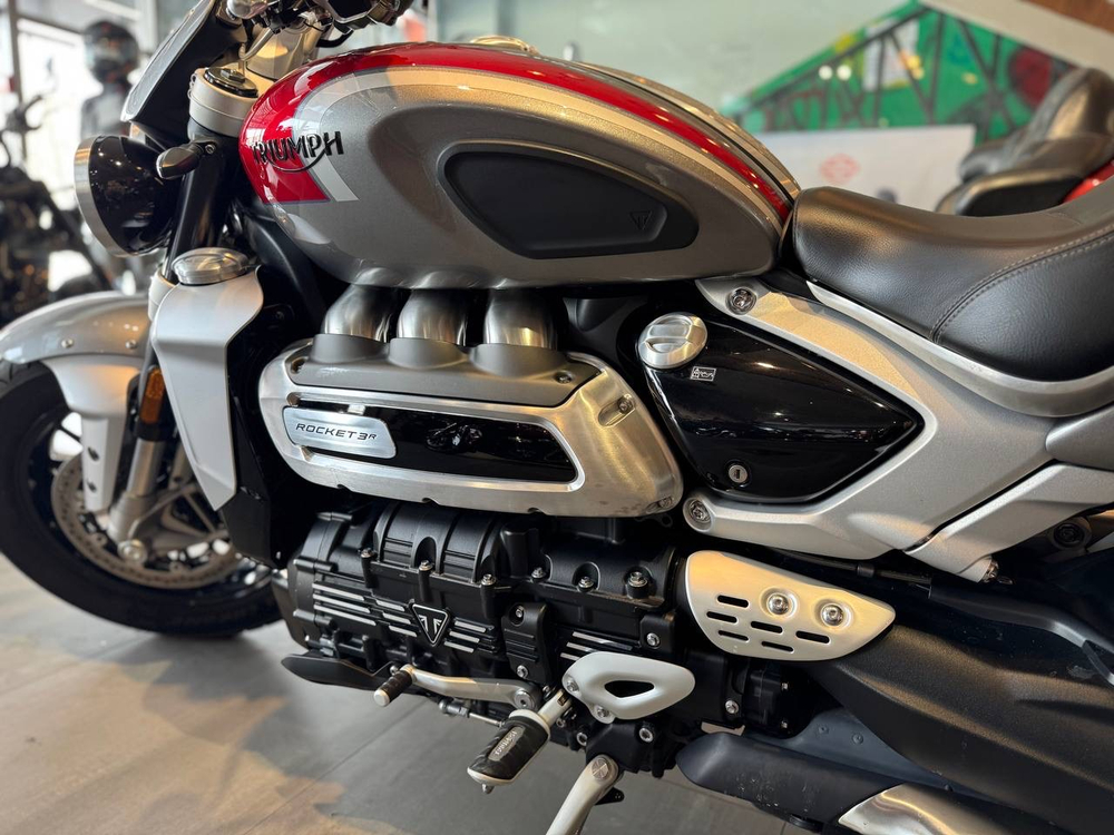 Triumph Rocket 3 R
