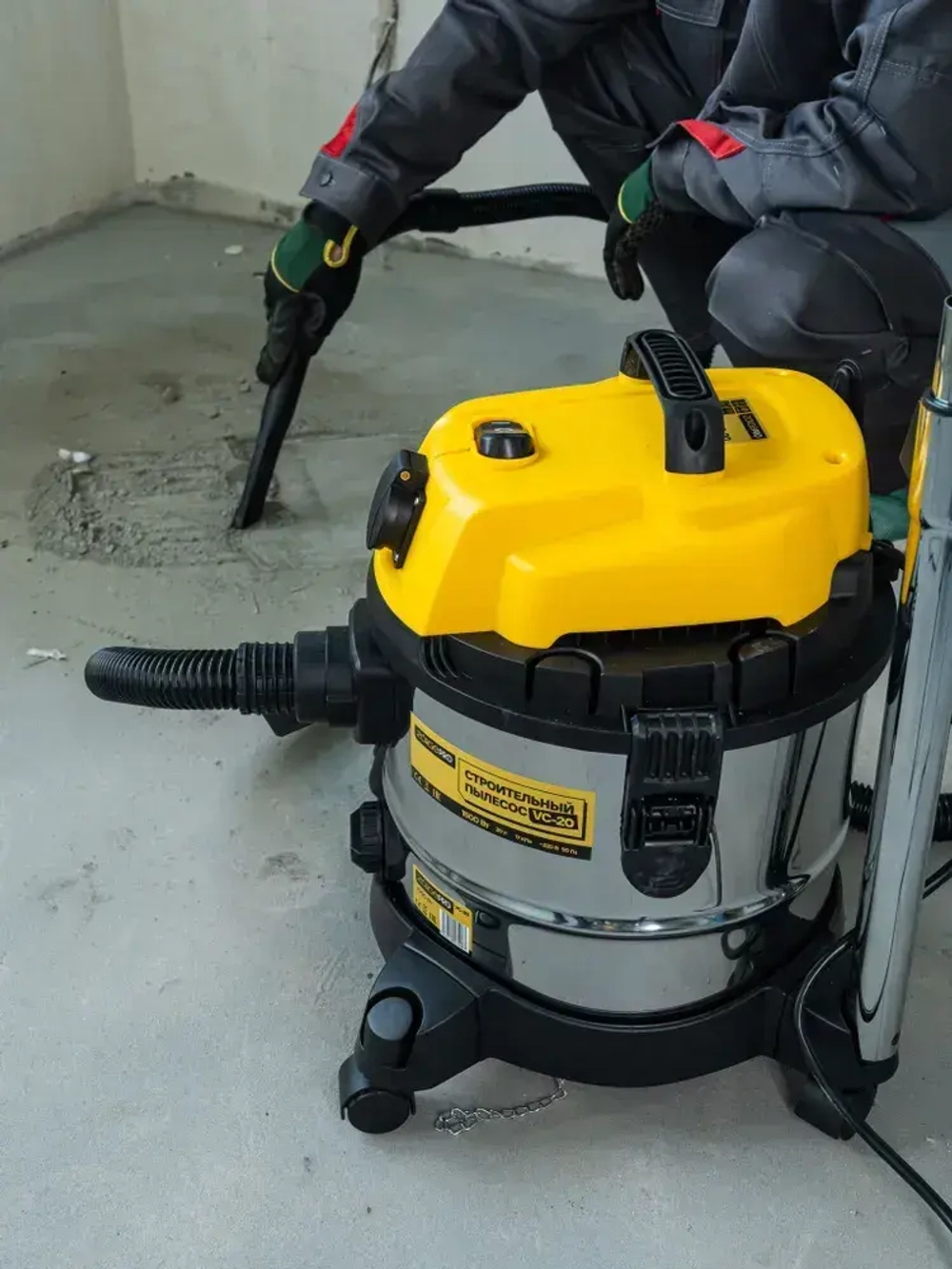 Пылесос строительный / промышленный ZORGEPRO ZVC-30( 1500 Вт, 30 литров, Шланг 3 М, НЕРА фильтр, сухая/влажная уборка )