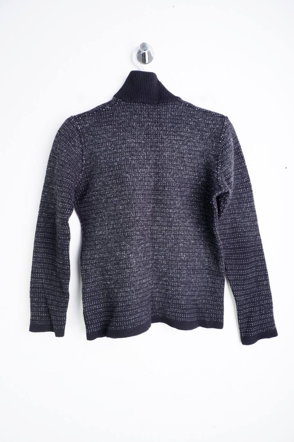 Кофта Valentino из шерсти, визуально на 8 лет