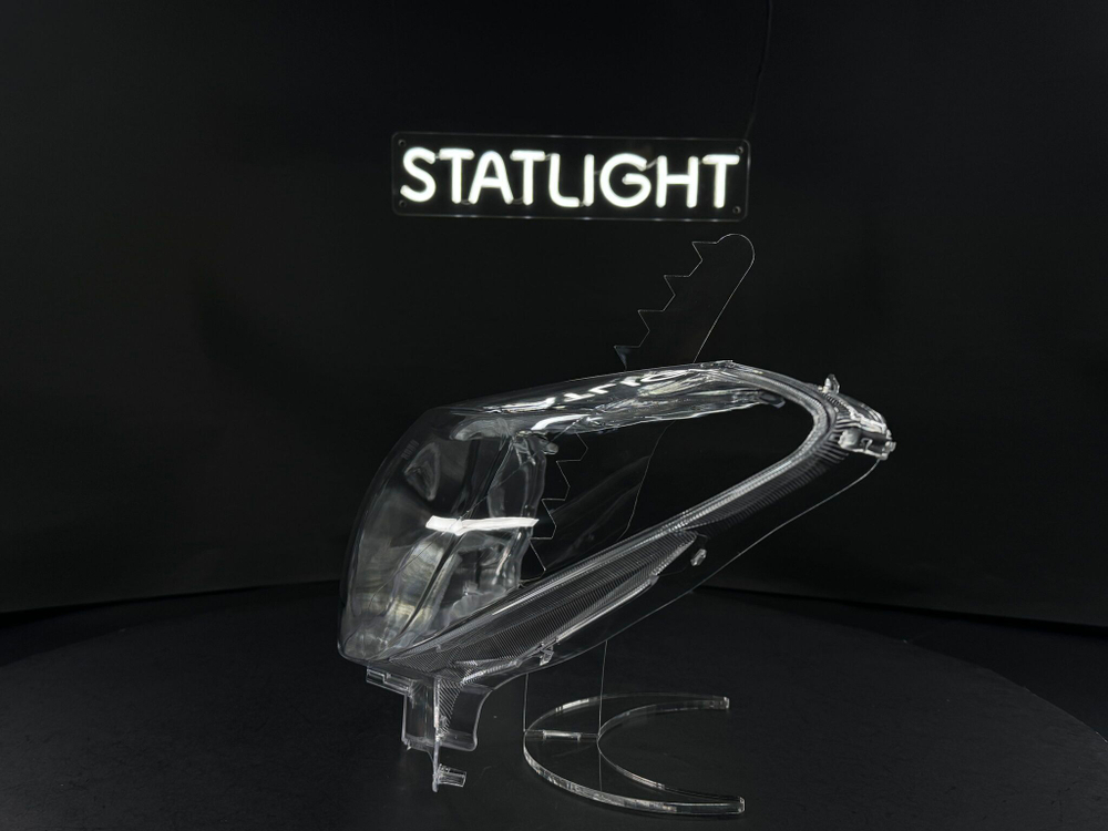 Левое стекло фары Subaru XV GP impreza 2011-2017