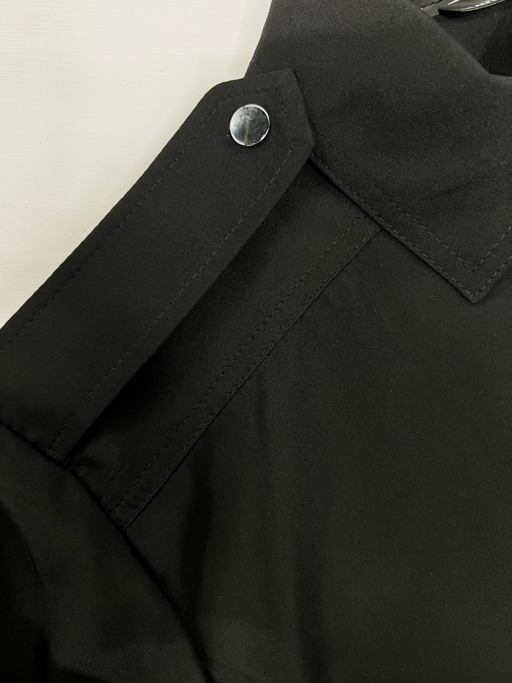 Рубашка с погонами для парикмахера