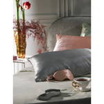 Наволочка из натурального шелка светло-серого цвета из коллекции essential, 50х70 см