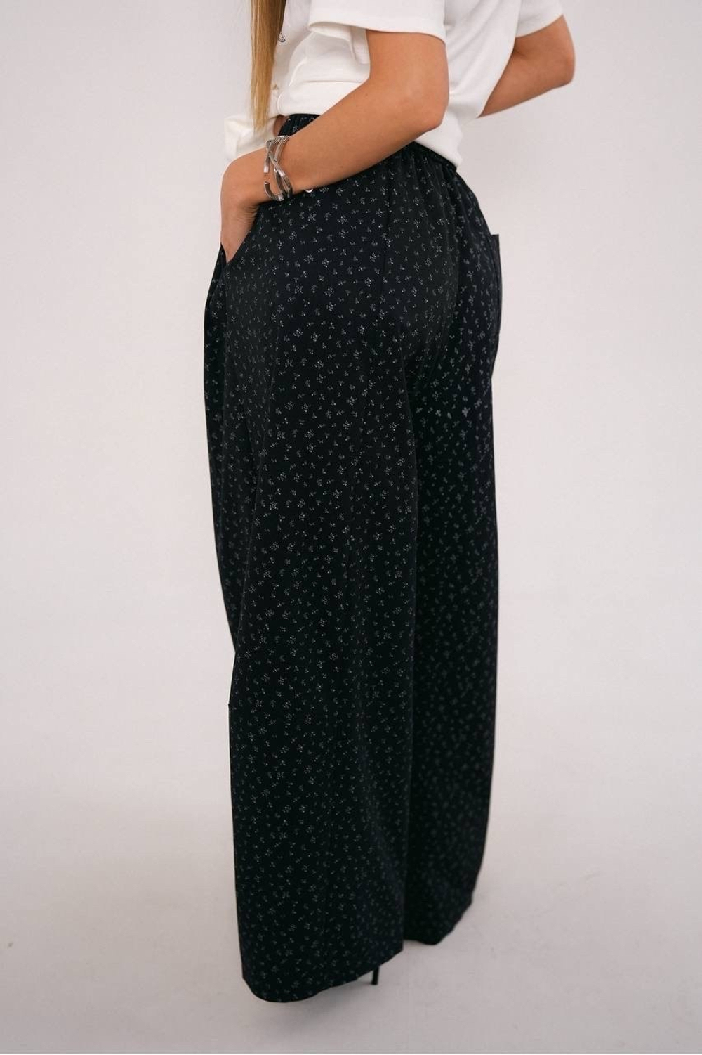 Брюки на резинке из хлопка в мелкий цветочек