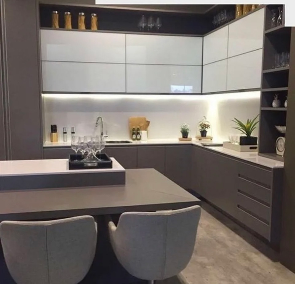Примеры современных дизайнов кухонь из интернета