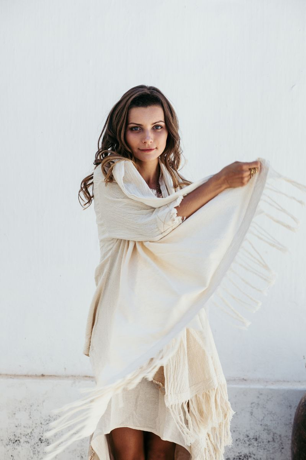 Накидка с бахромой Chintamani короткая (молоко)