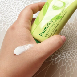 Farm Stay Green Tea Seed Moisture Sun Cream SPF50/PA+++ защитный увлажняющий крем с семенами зеленого чая