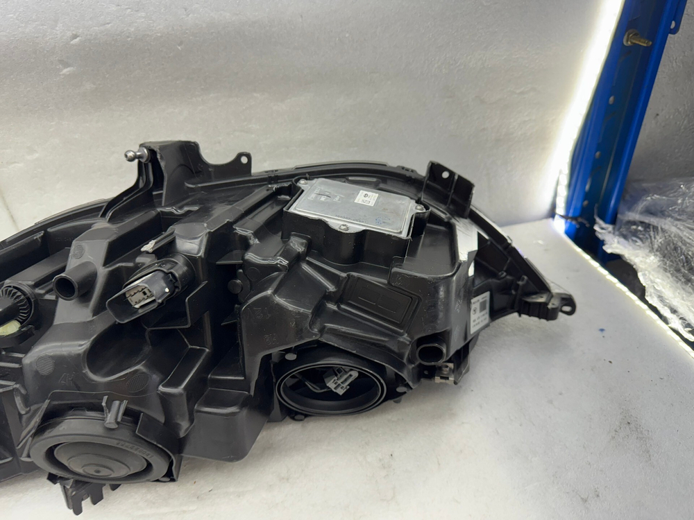 Передняя фара Ford Mondeo оригинал