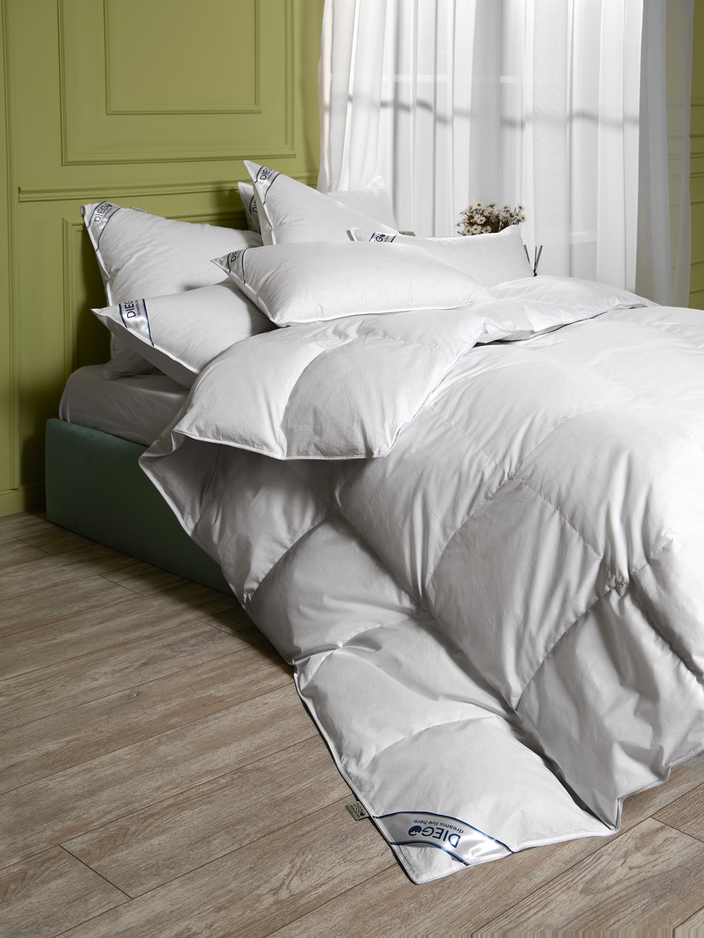 Одеяло пуховое Диана полутораспальное 150х200