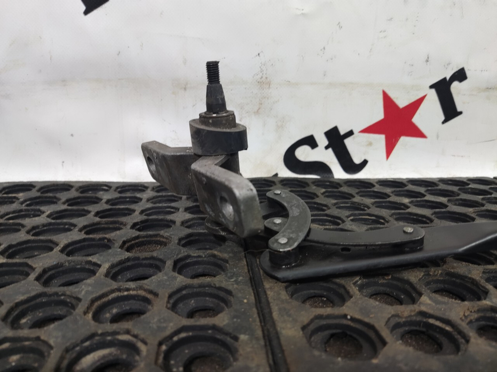 Трапеция стеклоочистителей 2023г