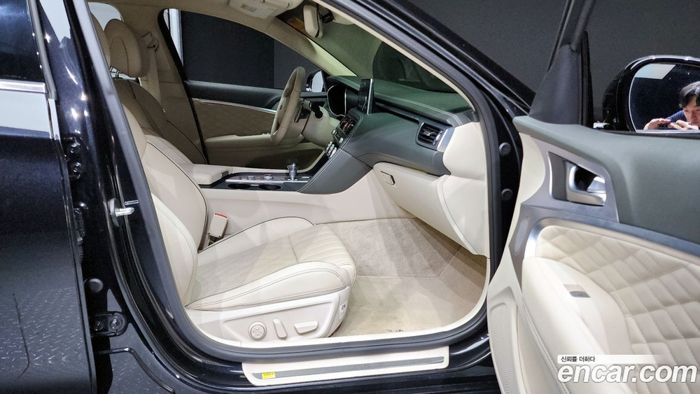 Genesis G70 2.0T (04.2020)