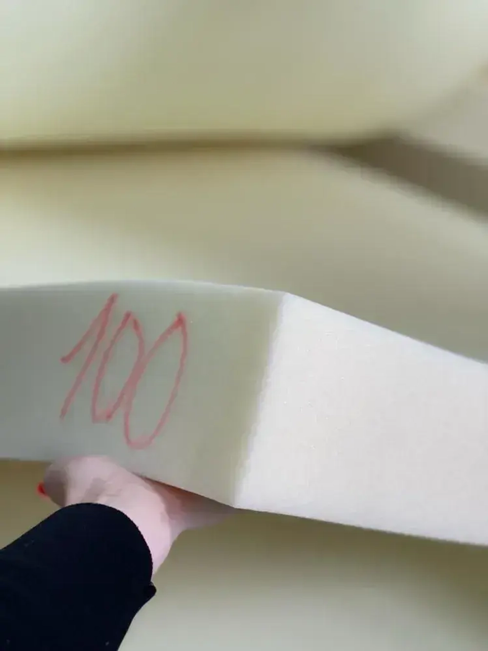 Поролон мебельный листовой EL 2240 ДхШ 1000х2000 мм (1х2 м), пенополиуретан повышенной жесткости плотность 22 кг/м3