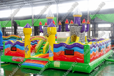 Надувной батут "Средневековье" 8*8*5 м, с цветным полом и стенами