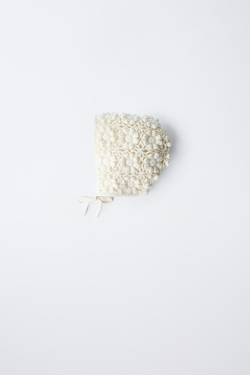 ZARA ЧЕПЧИК ИЗ КРУЖЕВА КРОШЕ, ЭКРЮ