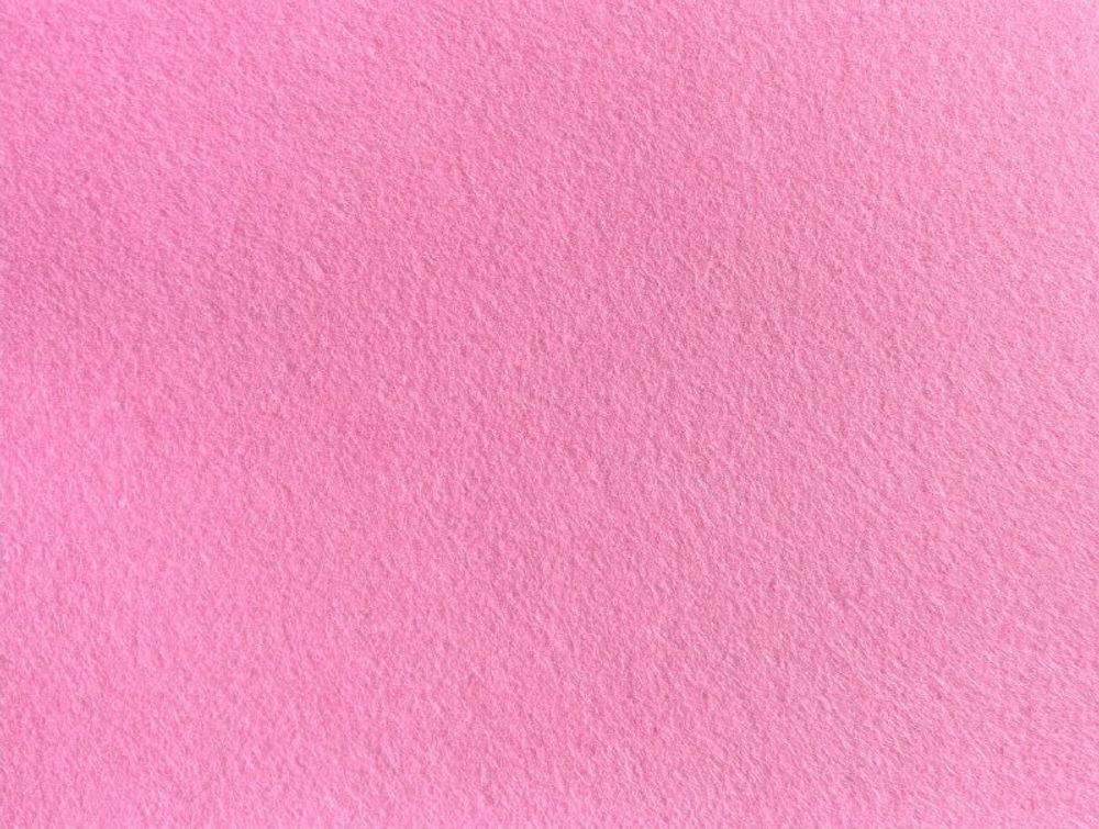 Фетр средней жесткости 2 мм, ш. 1 м, 215,4 гр/м2, розовый