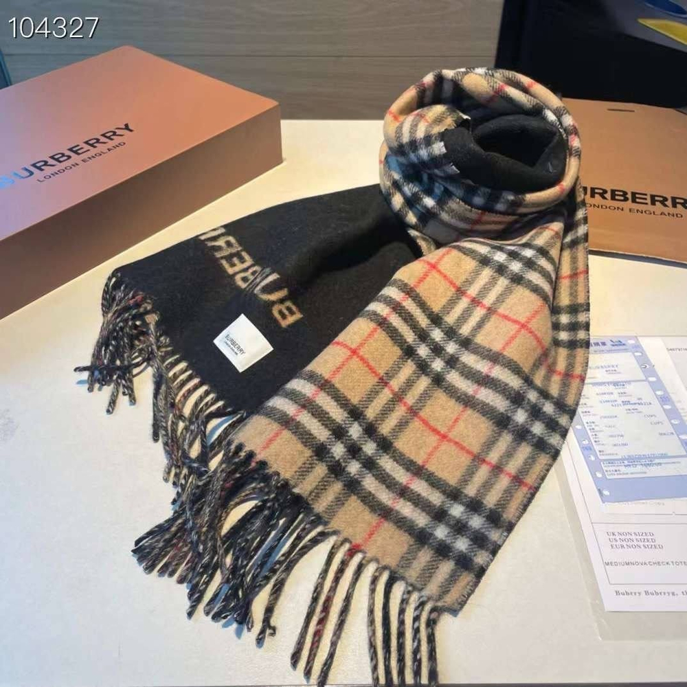 Шарф Burberry