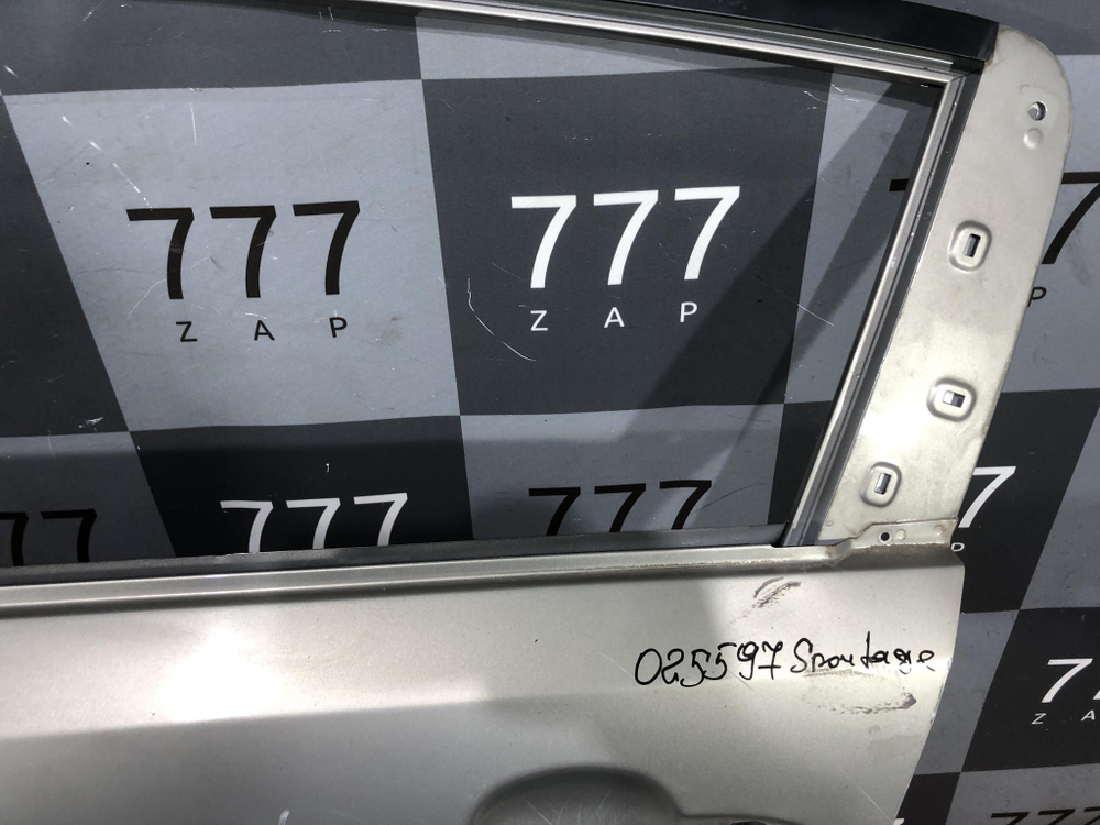 Дверь задняя левая Kia Sportage 3 (SL) 10-16 Б/У Оригинал 770033W000