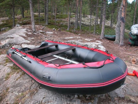 Лодка KORSAR Komandor KMD-590 (черный)