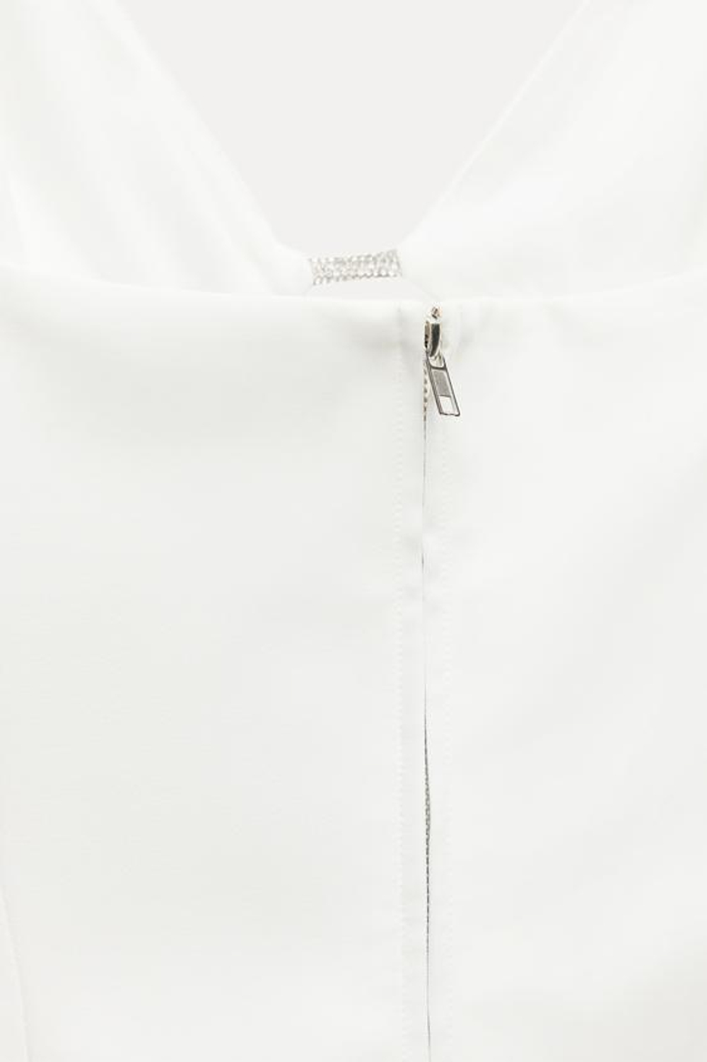 ZARA ТОП С ВЫРЕЗОМ И СТРАЗАМИ, БЕЛЫЙ