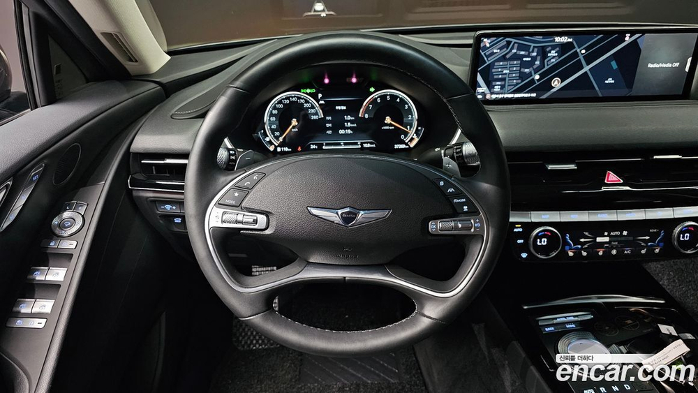 Genesis G80 (RG3) Бензин 2.5 Turbo AWD (05.2020)
