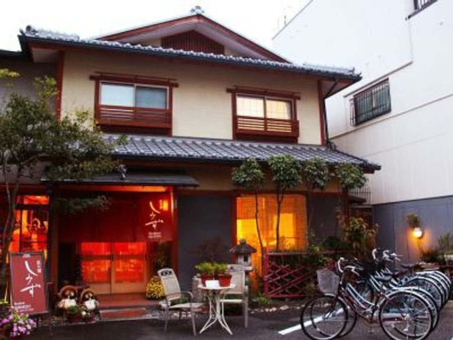 В Японии создали базовые станции 5G, встроенные в окна