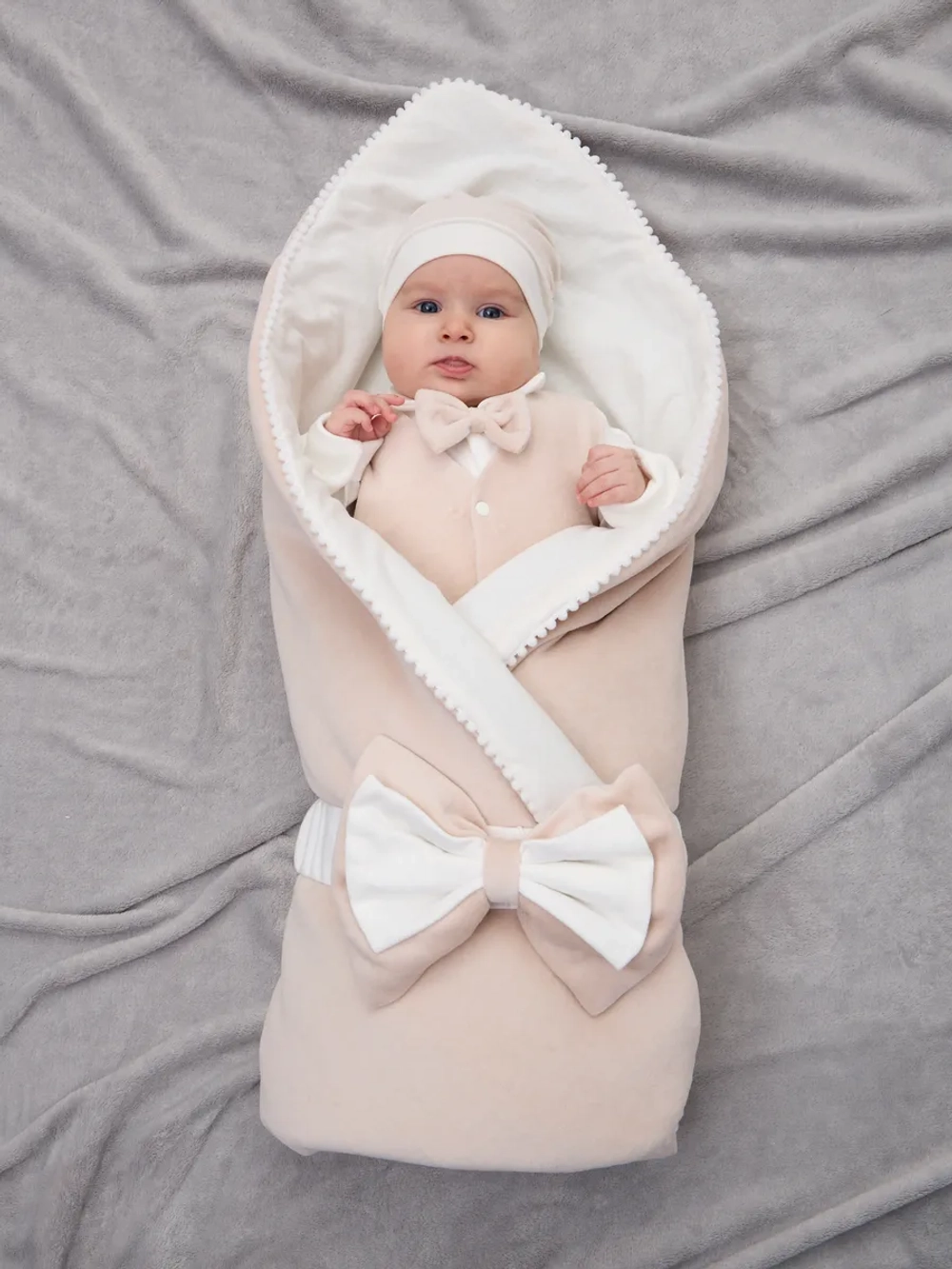 Конверт на выписку новорожденного весна