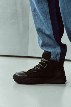 AIRSHOES black winter