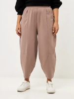 Брюки бананы трикотажные с декоративными швами