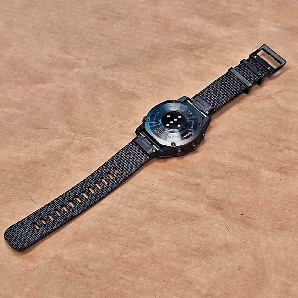 Ремешок 22 мм для Garmin нейлоновый жаккардовое плетение, стальные тренчики (Серо-черный)