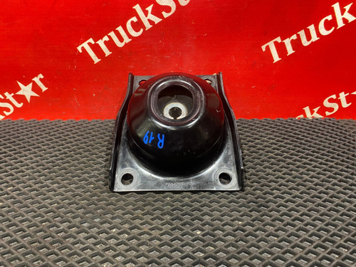 Подушка двигателя передняя 2016 г.