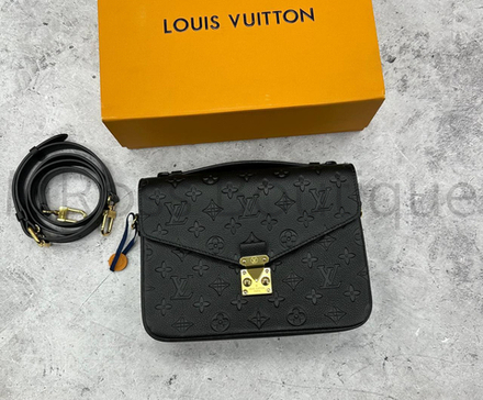 Черная кожаная сумка Pochette Metis Louis Vuitton