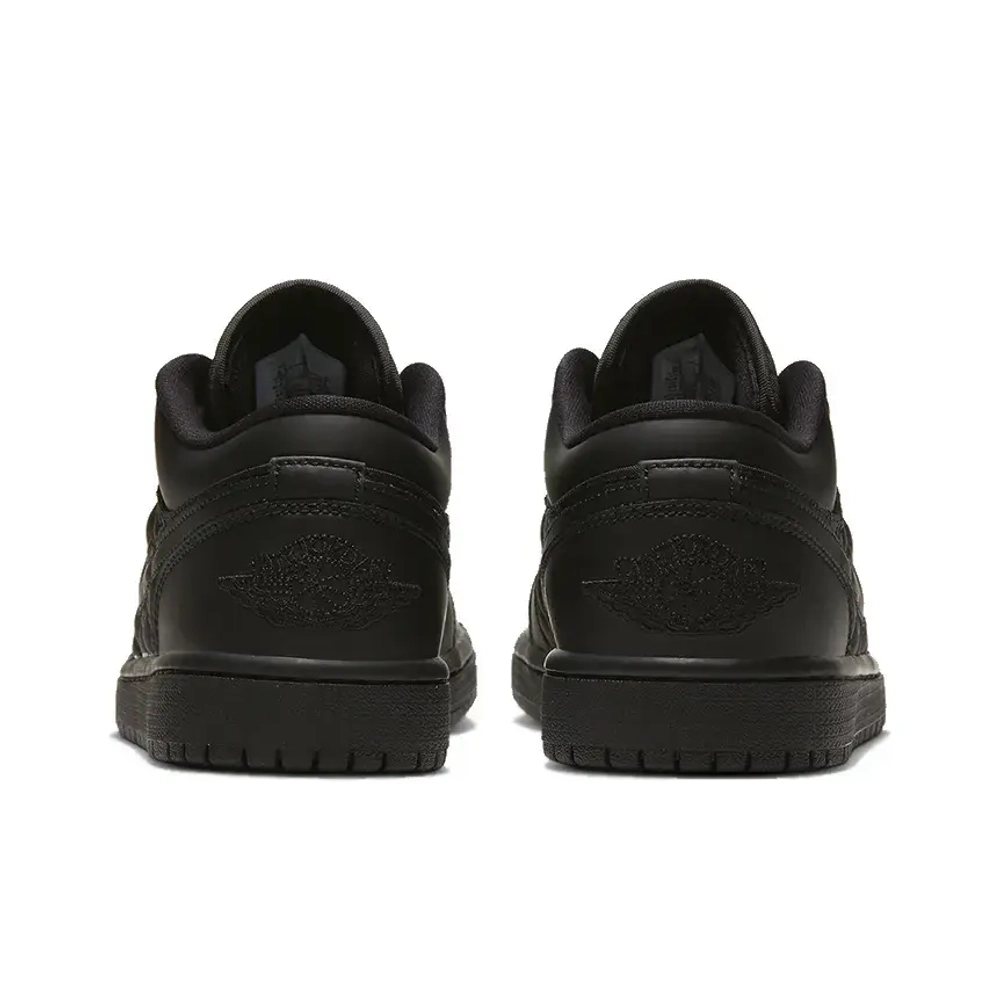 Женские кроссовки Air Jordan 1 Low 'Triple Black Quilted' DB6480-001