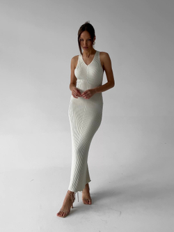 Платье вязаное, базовое, прямого кроя