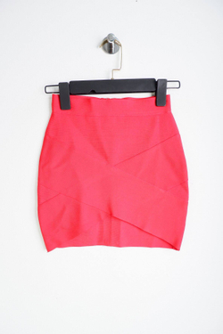 Юбка обтягивающего кроя, маркировка XS, визуально на 42 размер