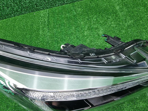 Фара правая Subaru XV 2 GT (2017-2023) LED