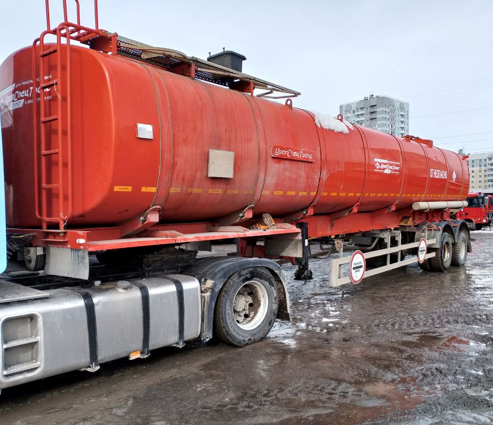 УралСпецТранс 9465* Полуприцеп цистерна 94652L-A2-06