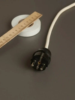 Вилка разборная прямая с заземляющими контактами 16А ВПп10-02-Ст, EVP10-16-01-K02, IEK чёрная - 1 шт