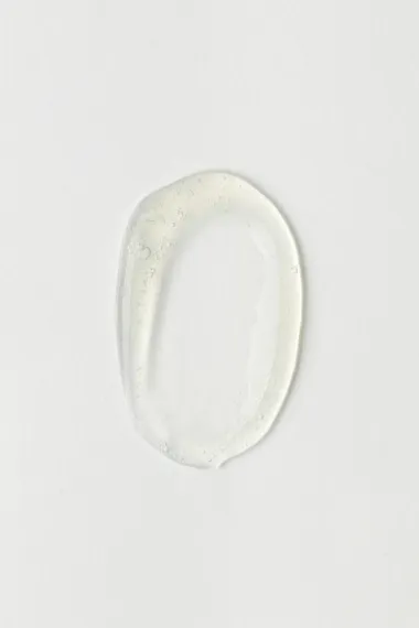 Микроэмульсия на основе 5% нано-везикулярного цистеамина, 2% арбутина, 5% ниацинамида