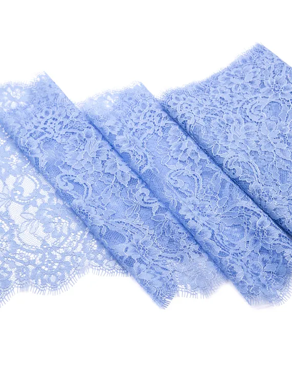 01-45 Кружево шантильи 24 см, голубой 3090