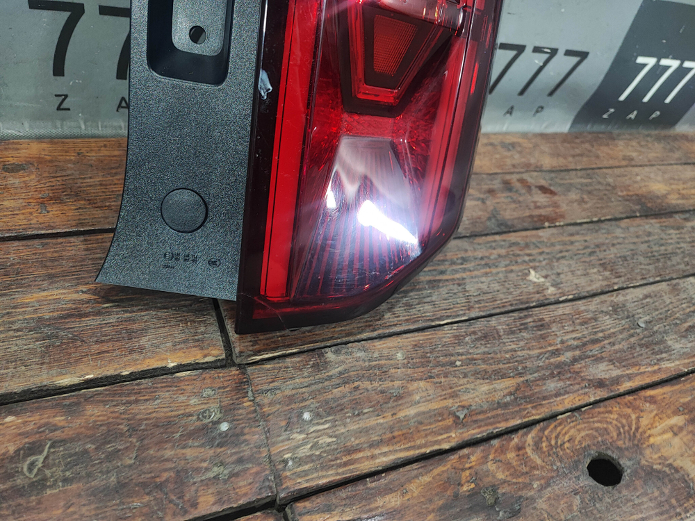 Фонарь задний правый GAC GS8 2 21-нв Б/У Оригинал 7305002DRS0000M10