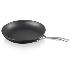 Le Creuset Сковорода PRO с антипригарным покрытием 26см.